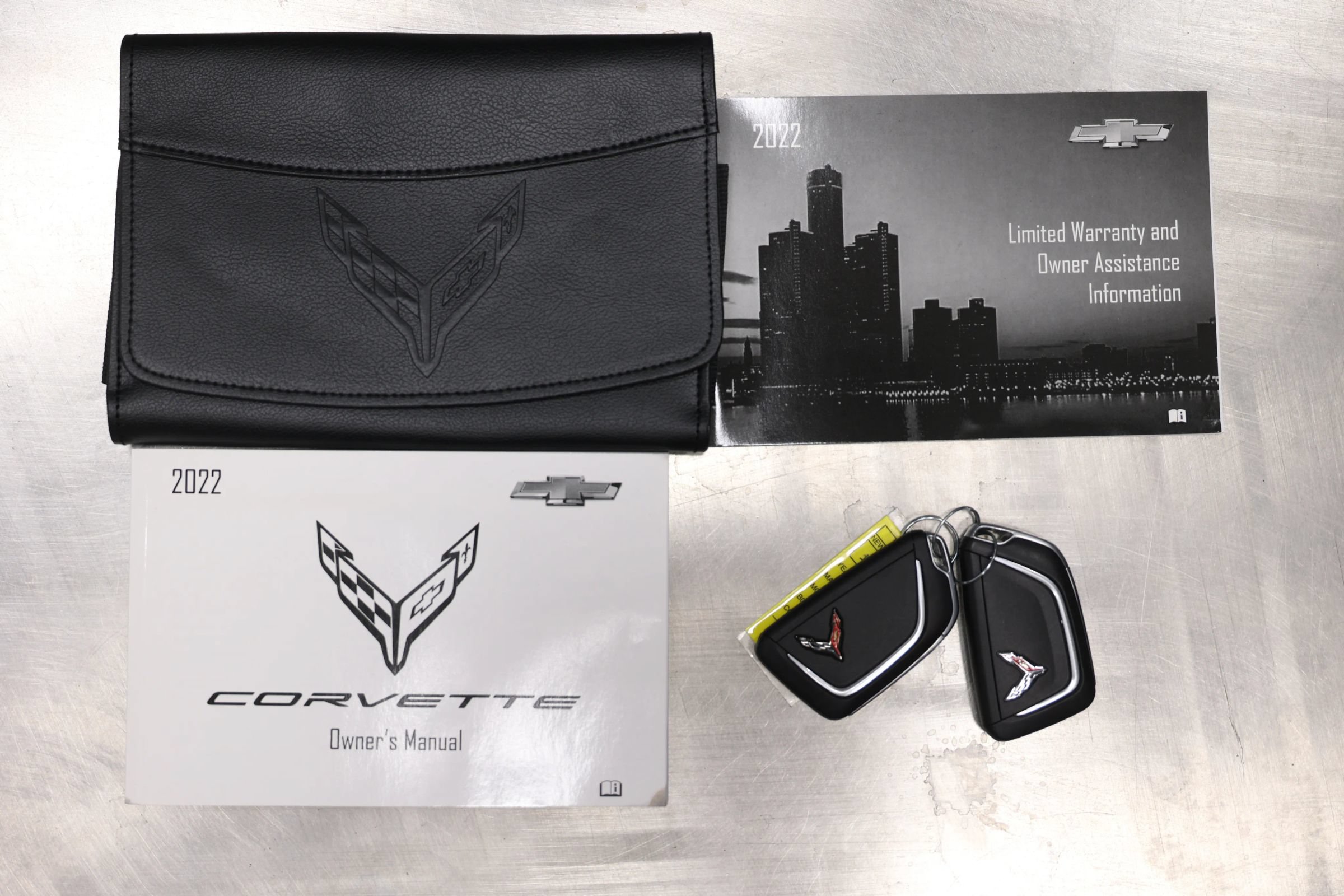 Used 2022 Chevrolet Corvette Stingray Premium Conv w/ Z51 Performance Package RWD image 5