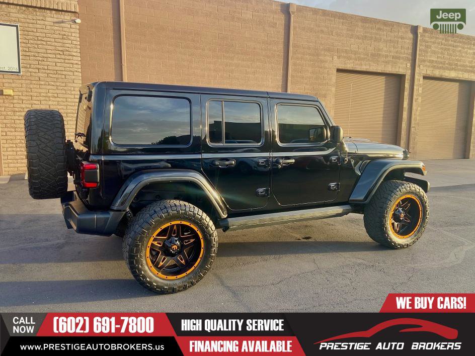 Used 2019 Jeep Wrangler Unlimited Sahara image 3