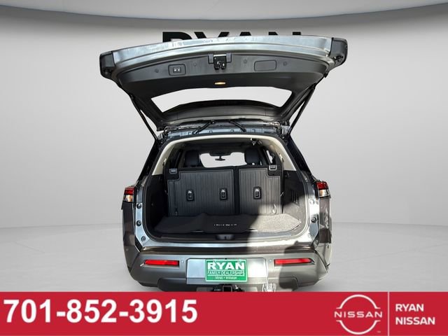 New 2026 Nissan Pathfinder Platinum image 42