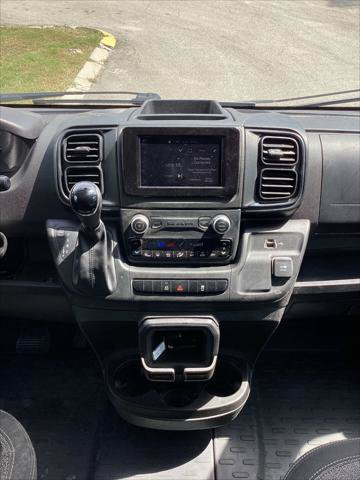 Used 2025 RAM ProMaster 2500 w/ Convenience Group FWD image 24