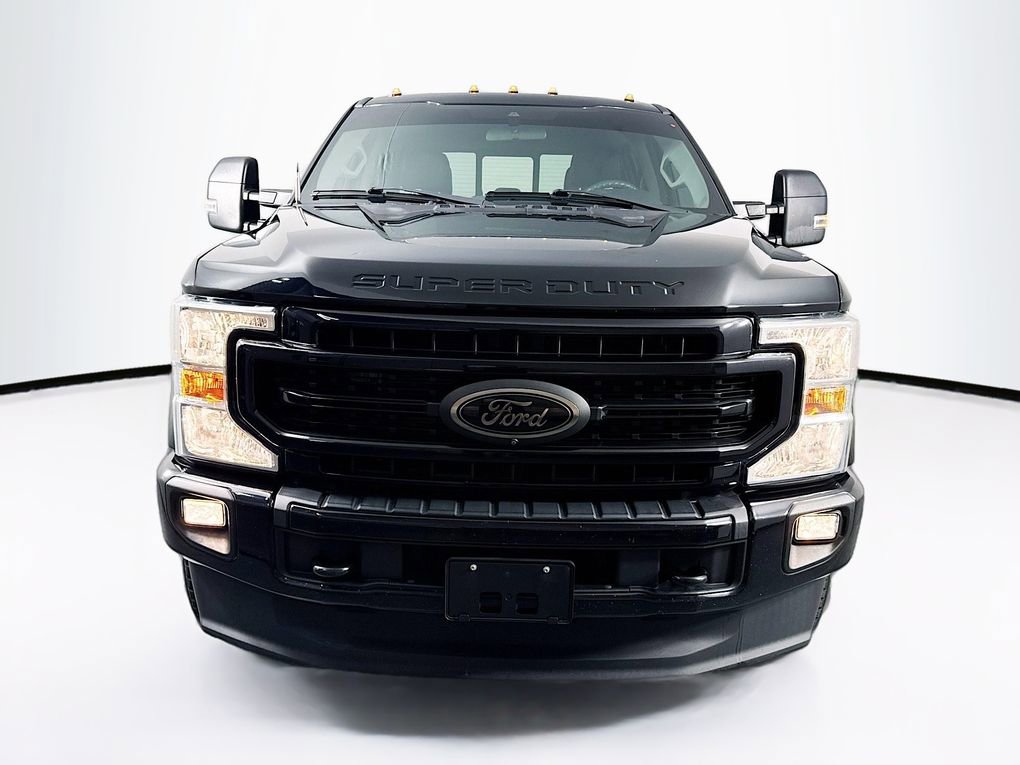 Used 2022 Ford F250 XLT w/ Black Appearance Package image 2