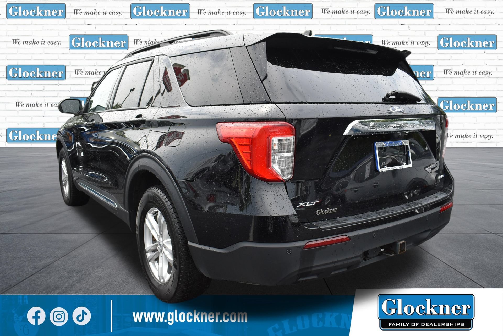 Used 2023 Ford Explorer XLT w/ Class IV Trailer Tow Package AWD/4WD image 8