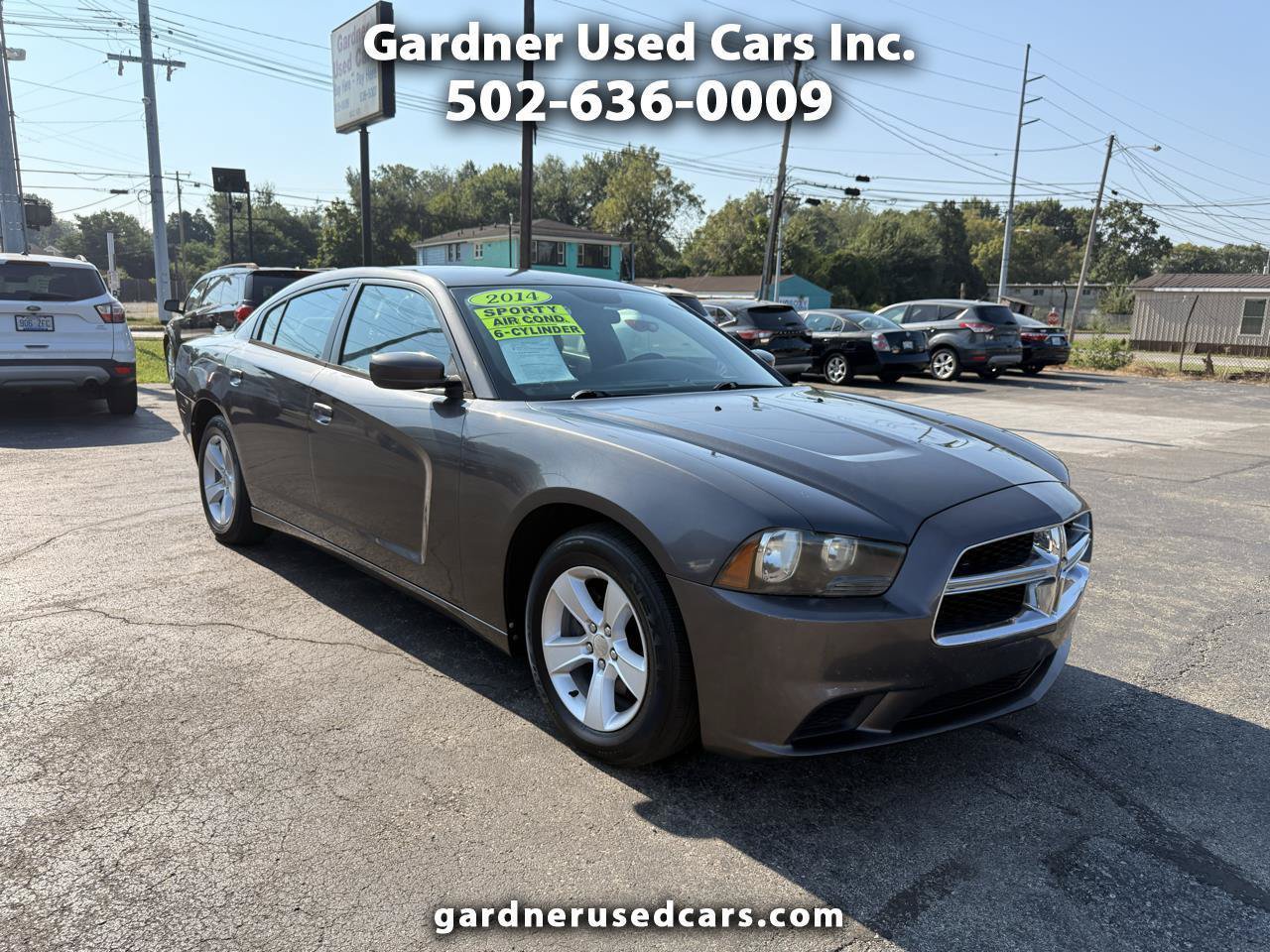 Used 2014 Dodge Charger SE RWD image 1