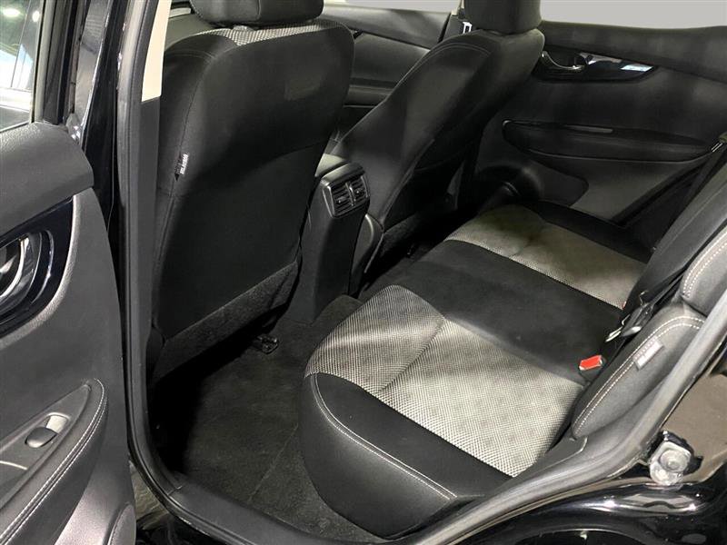 Used 2020 Nissan Rogue Sport SV w/ All-Weather Package image 7