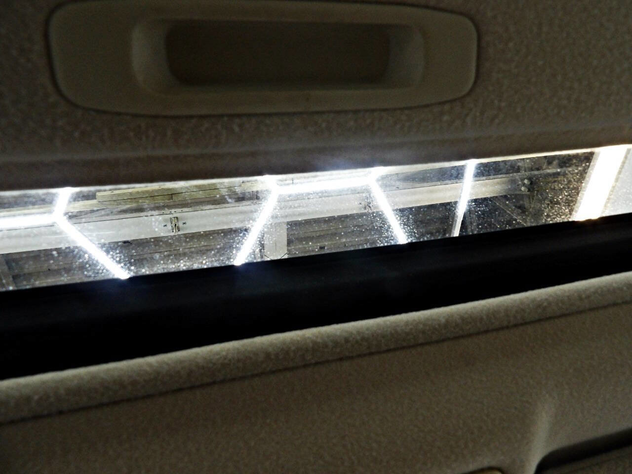 Used 2011 Toyota Avalon Limited FWD image 19