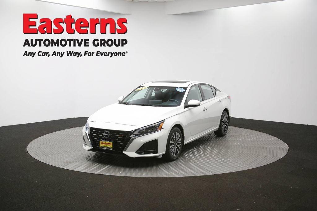 Used 2024 Nissan Altima 2.5 SV w/ SV Premium Package AWD/4WD image 57