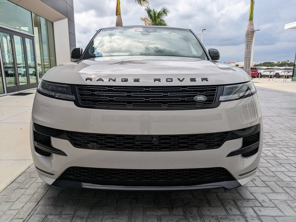 New 2026 Land Rover Range Rover Sport Dynamic SE AWD/4WD image 2