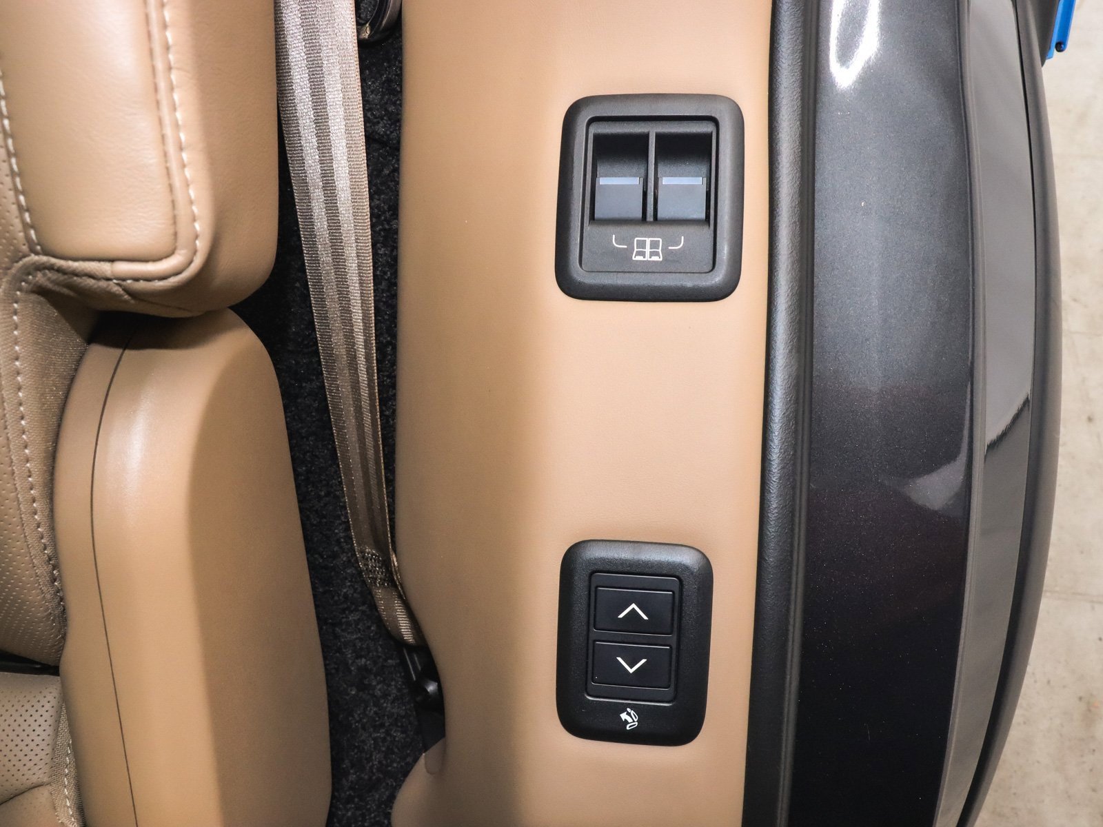 Used 2023 Land Rover Range Rover Long Wheelbase Autobiography image 28