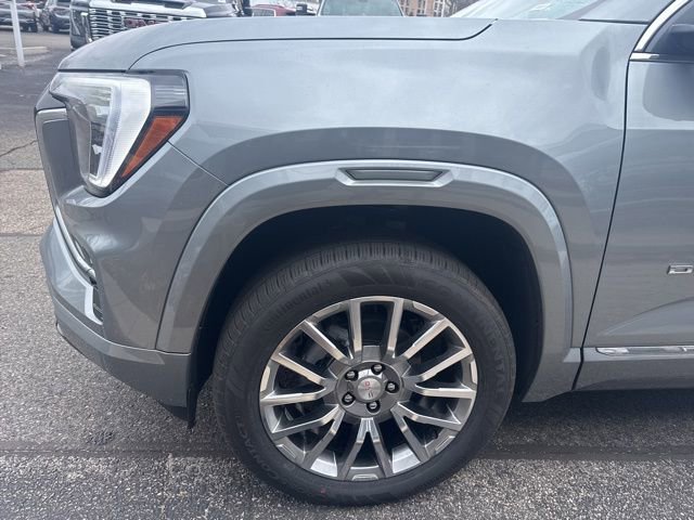 New 2026 GMC Terrain Denali w/ LPO, Floor Liner Package image 4