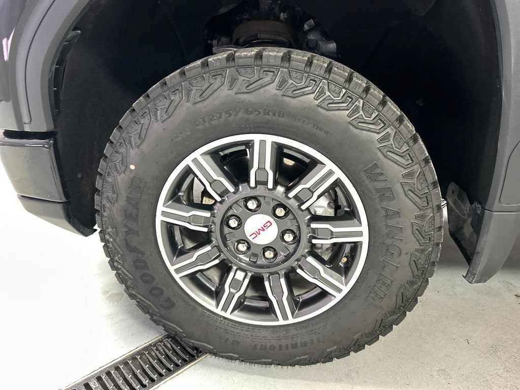 Used 2025 GMC Sierra 1500 AT4 AWD/4WD image 9