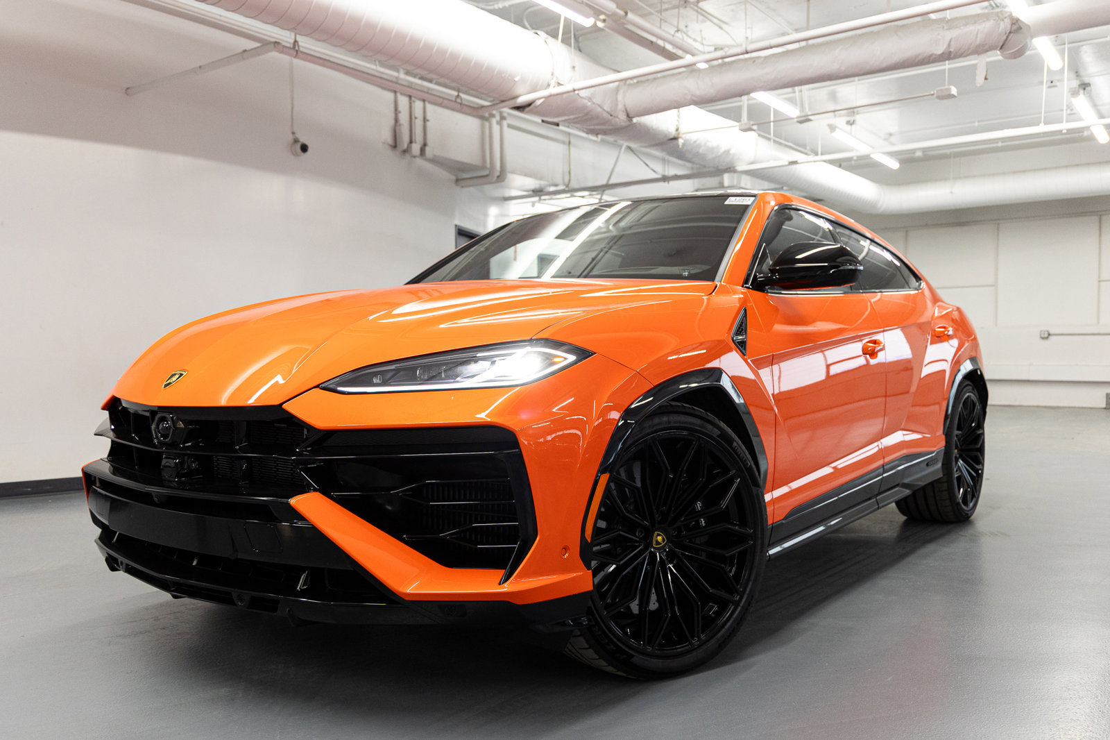 Used 2025 Lamborghini Urus SE image 10