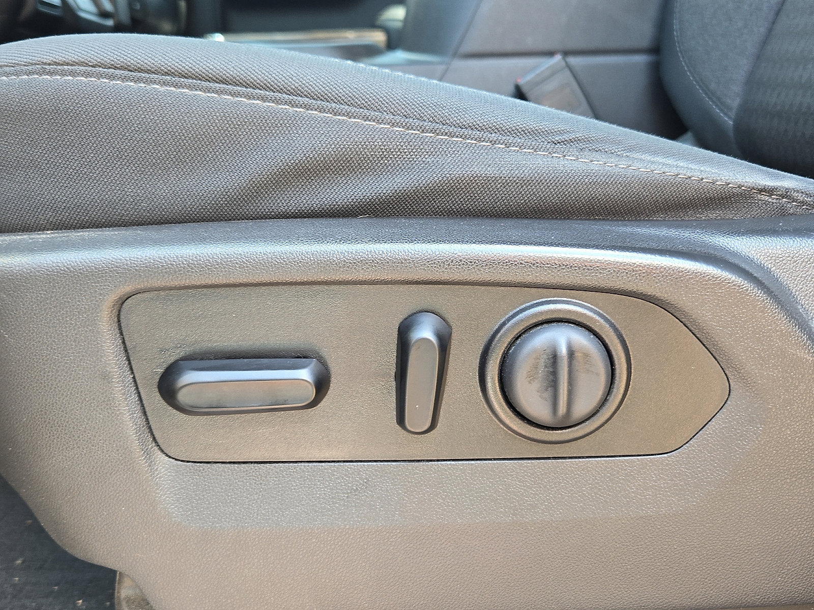 Used 2021 GMC Sierra 1500 Elevation w/ Preferred Package image 15