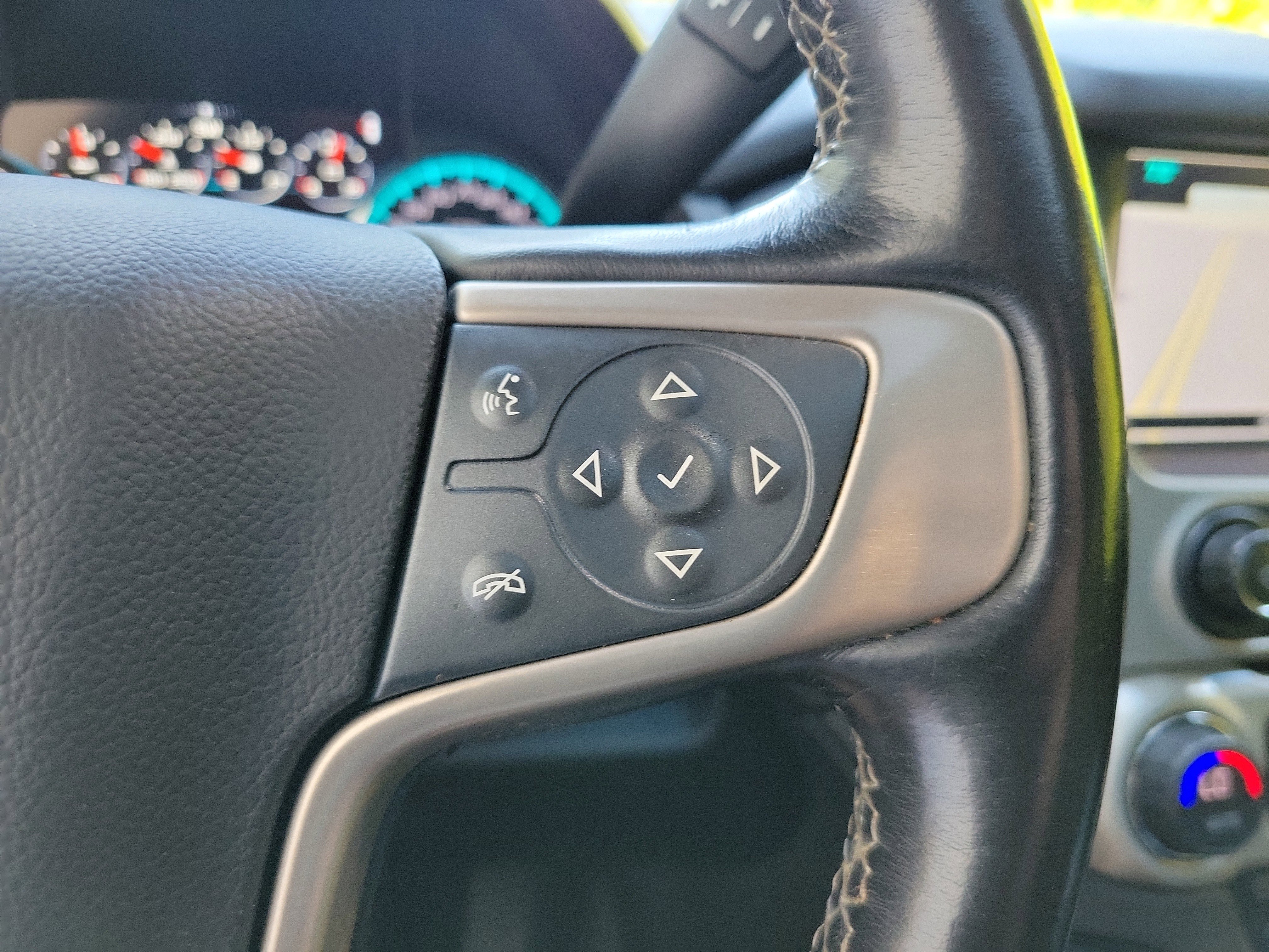Used 2020 GMC Yukon XL Denali image 18