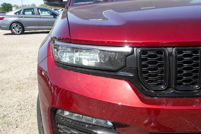 New 2025 Jeep Grand Cherokee Limited w/ Luxury Tech Group II image 5