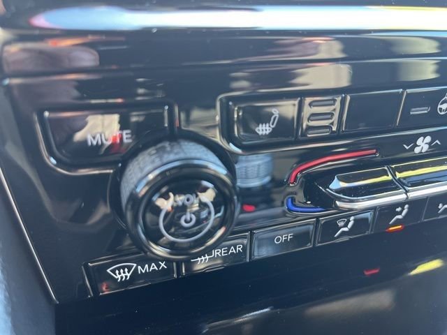 New 2025 Jeep Grand Cherokee 4WD image 17