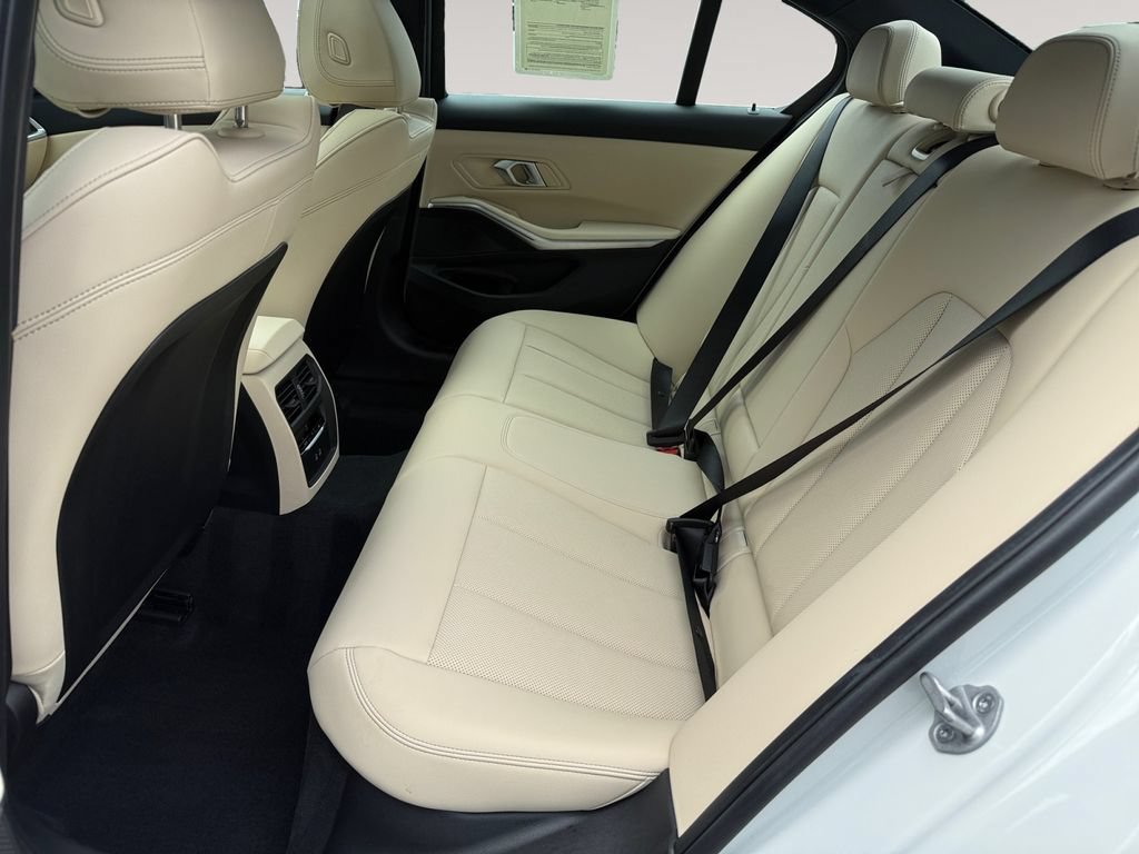 Used 2026 BMW 330i xDrive Sedan AWD/4WD image 13