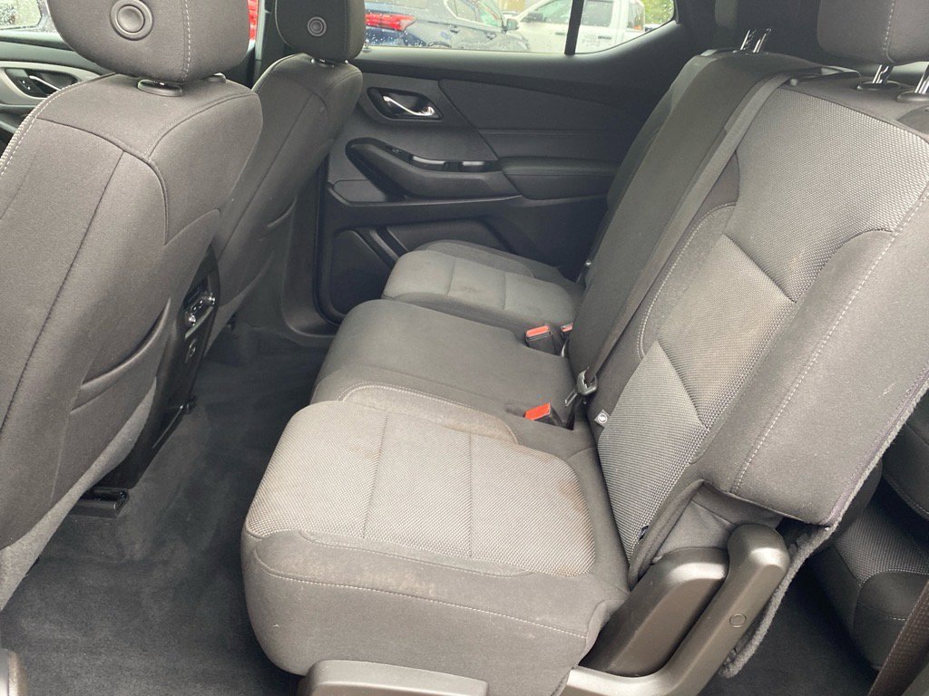 Used 2023 Chevrolet Traverse LT image 23