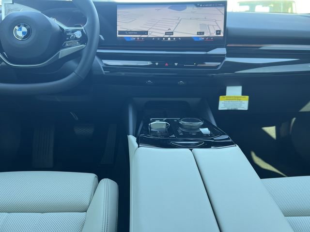 New 2026 BMW 530i w/ Premium Package image 13