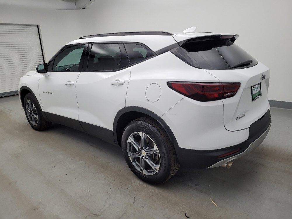 Used 2024 Chevrolet Blazer LT w/ Convenience Package FWD image 3