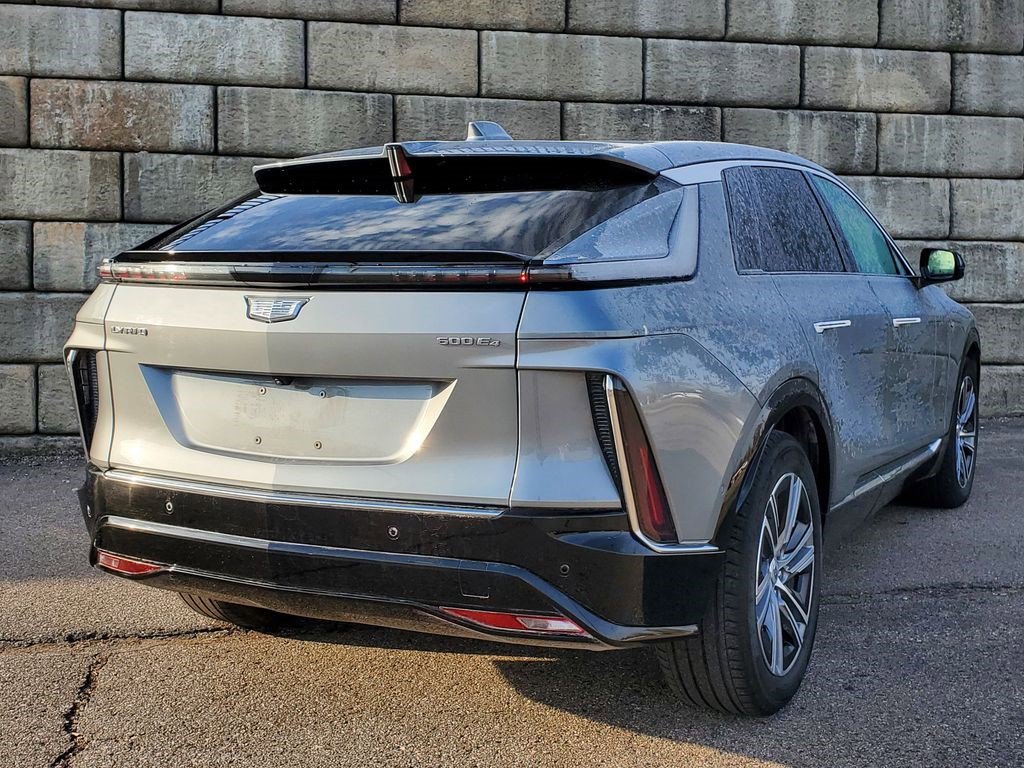 Certified 2024 Cadillac Lyriq Luxury w/ LPO, Floor Liner Package AWD/4WD image 5