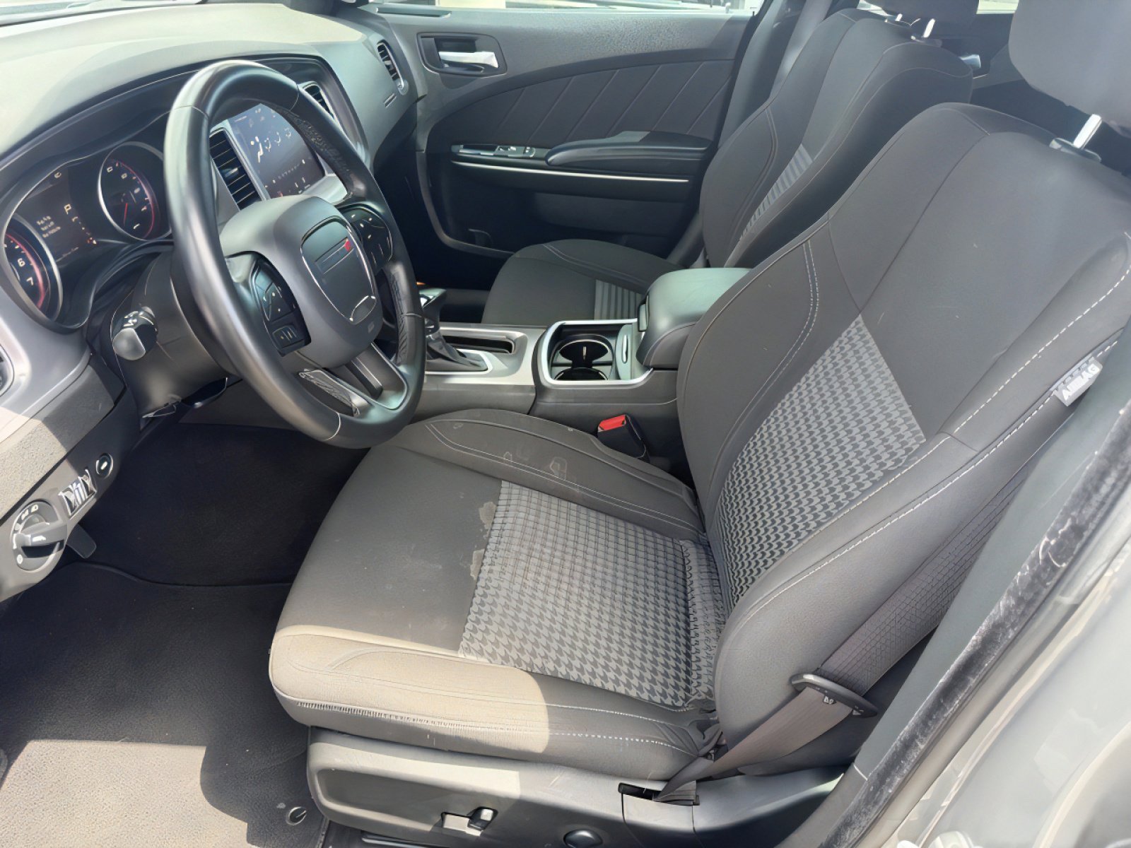 Used 2023 Dodge Charger SXT image 12