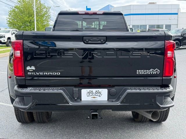 New 2026 Chevrolet Silverado 3500 High Country w/ High Country Premium Package AWD/4WD image 15