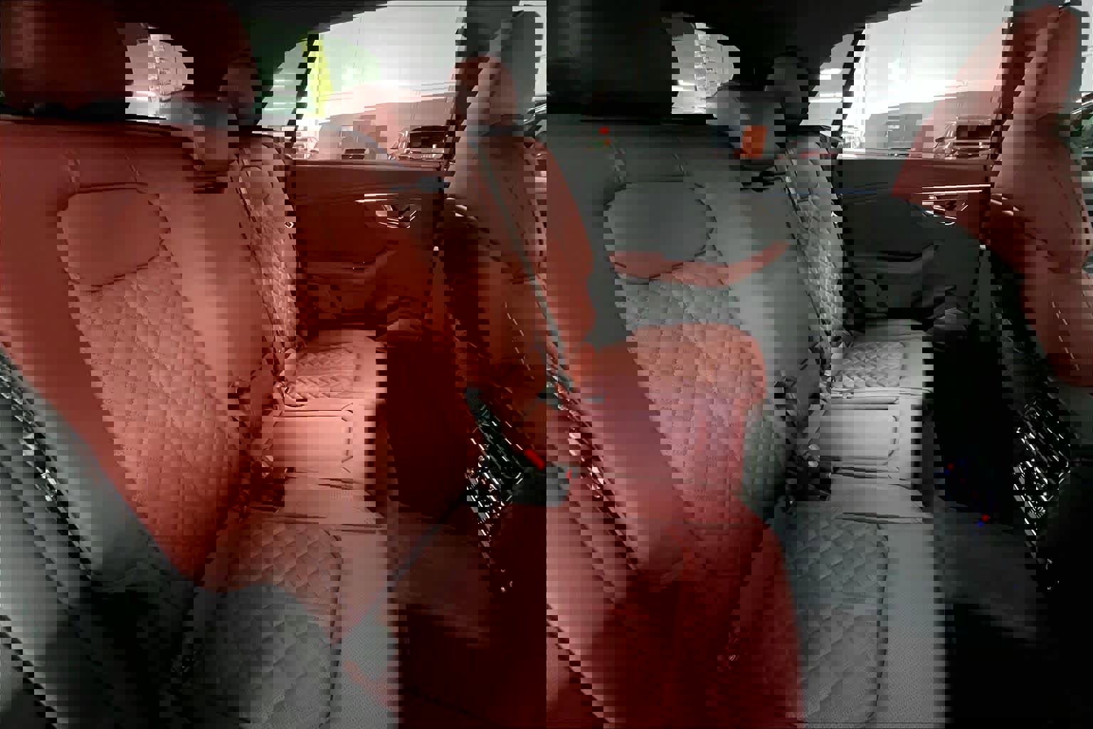 Used 2023 Audi SQ8 Prestige w/ Prestige Package image 28