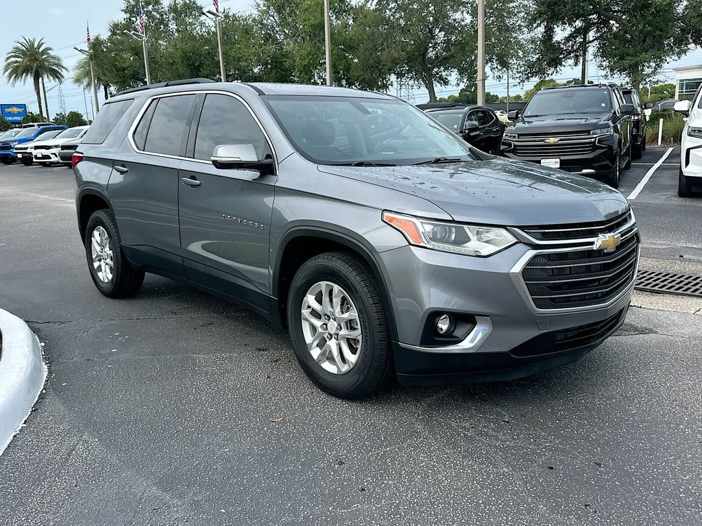 Used 2020 Chevrolet Traverse LT FWD image 3