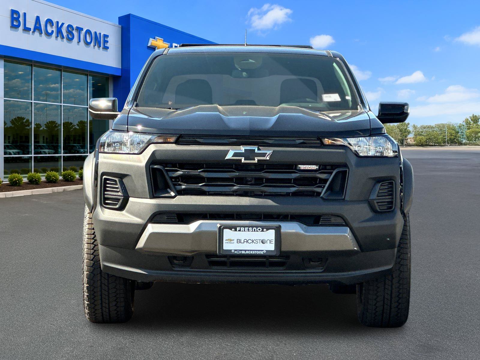 New 2026 Chevrolet Colorado Trail Boss w/ Midnight Edition AWD/4WD image 9