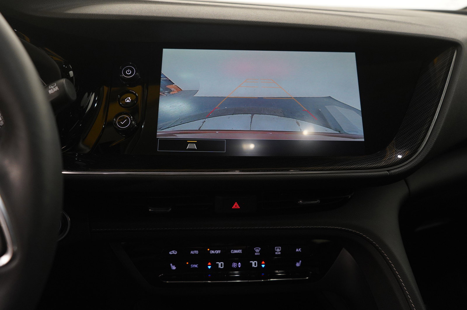 Used 2021 Buick Envision Essence image 22