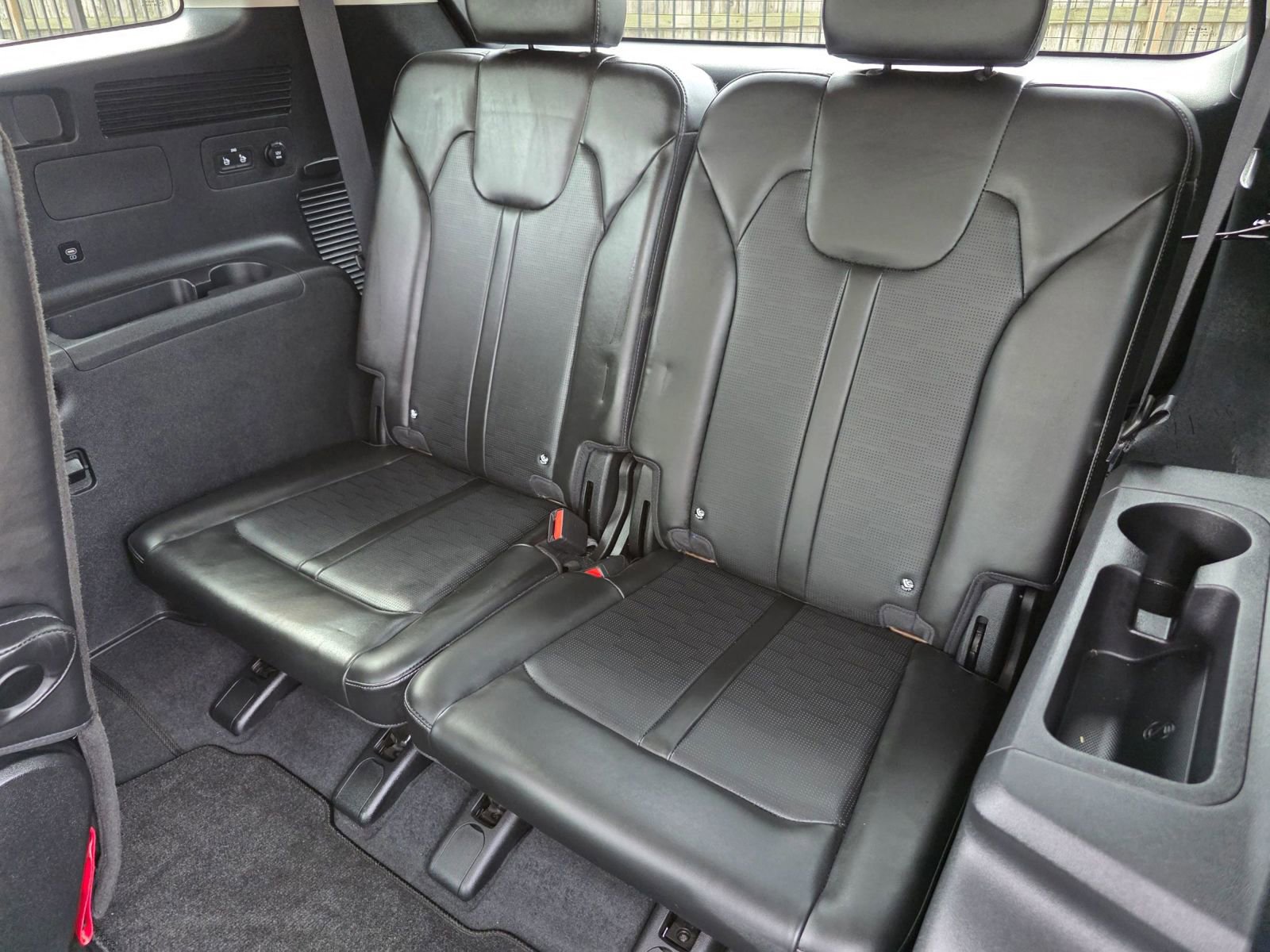 Used 2024 Kia Sorento SX AWD/4WD image 38