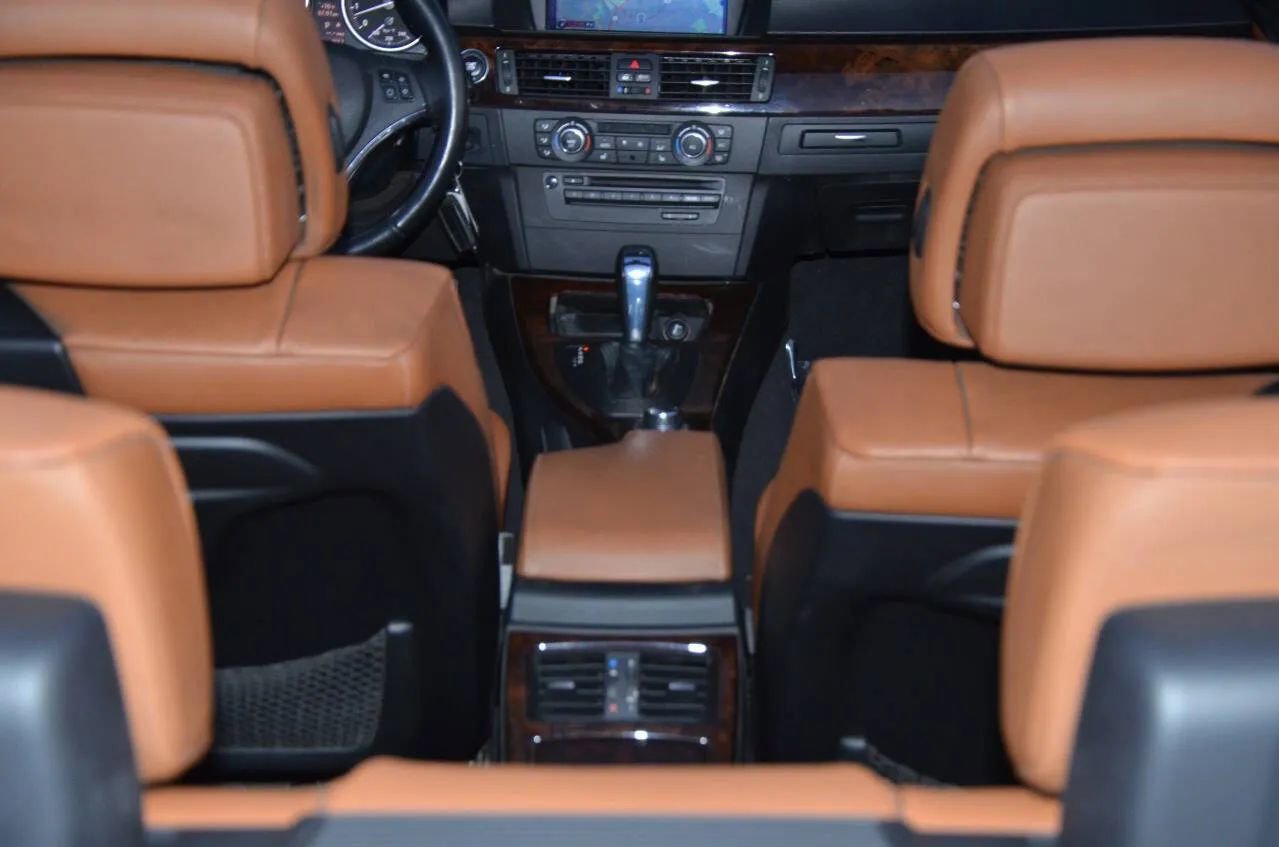 Used 2013 BMW 328i Convertible image 37