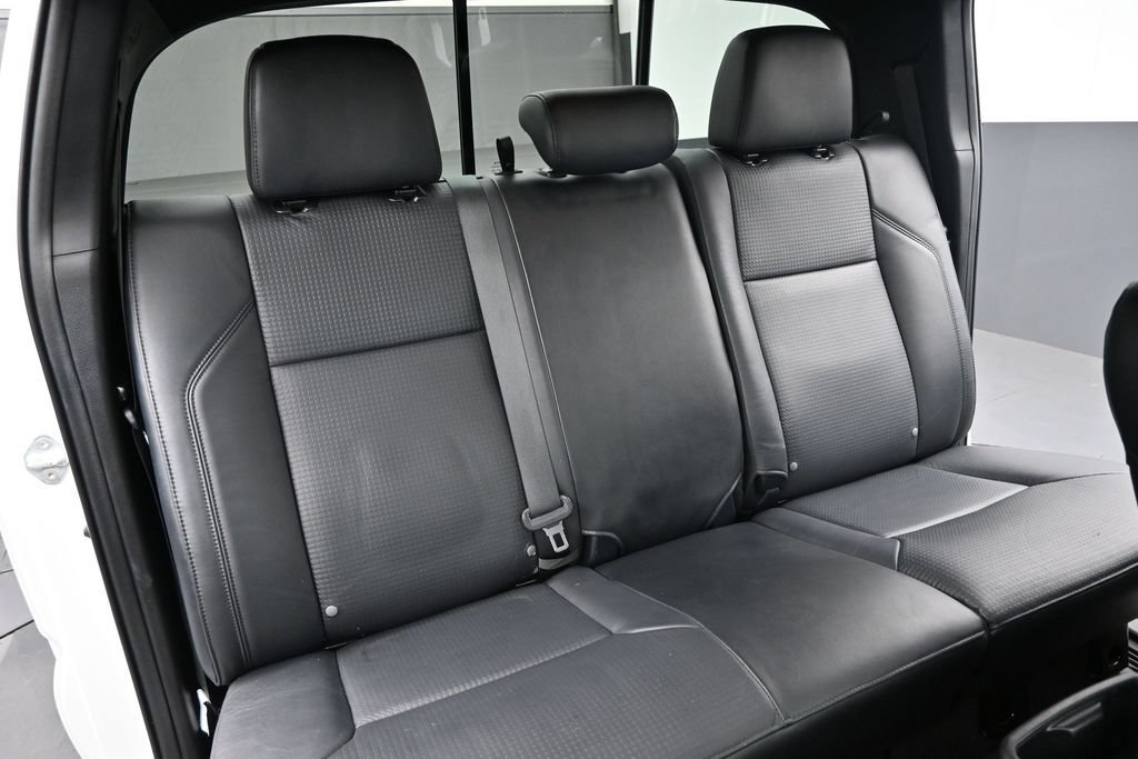 Used 2023 Toyota Tacoma Limited AWD/4WD image 21