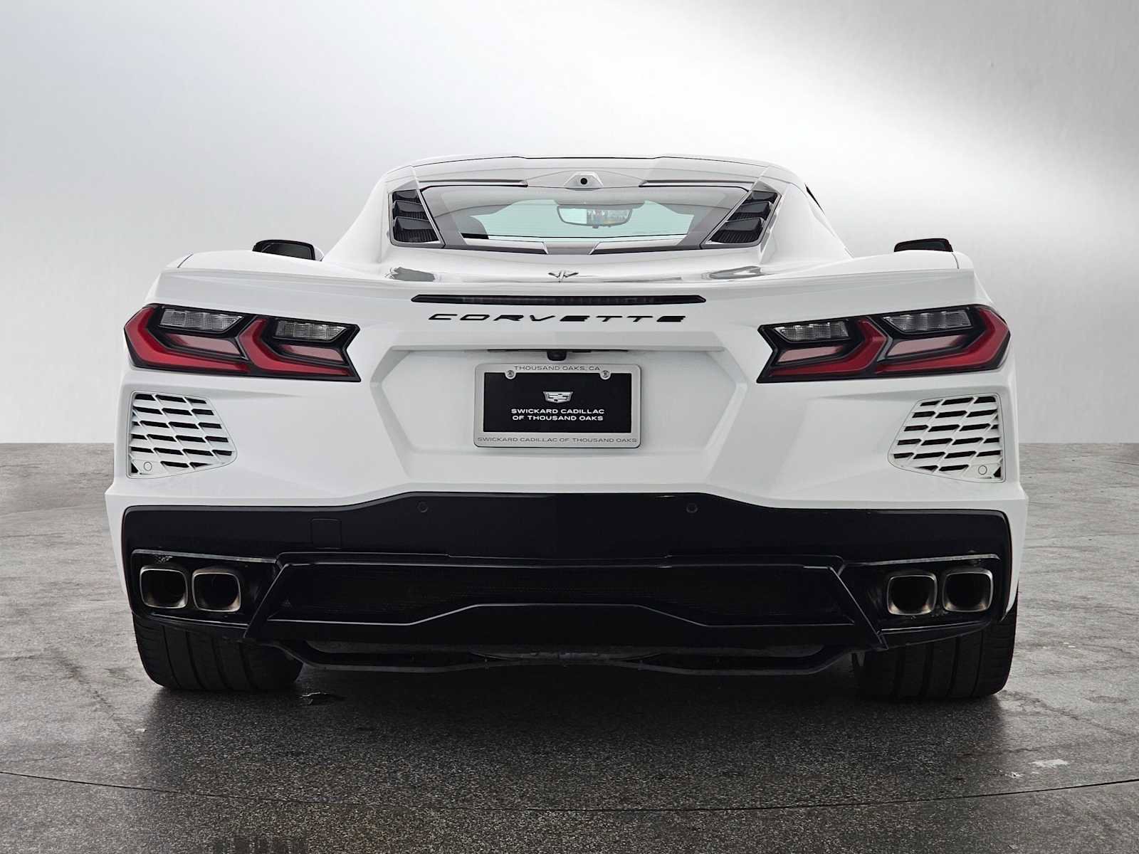 Used 2025 Chevrolet Corvette Stingray Preferred Cpe w/ Battery Protection Package RWD image 4