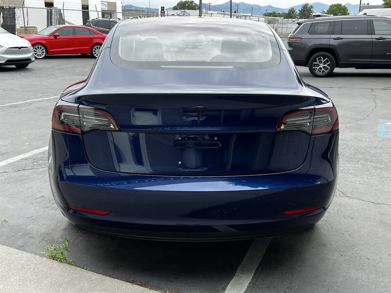 Used 2018 Tesla Model 3 Long Range RWD image 8