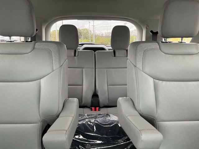 New 2026 Ford Explorer Active w/ Active Comfort Package RWD image 44