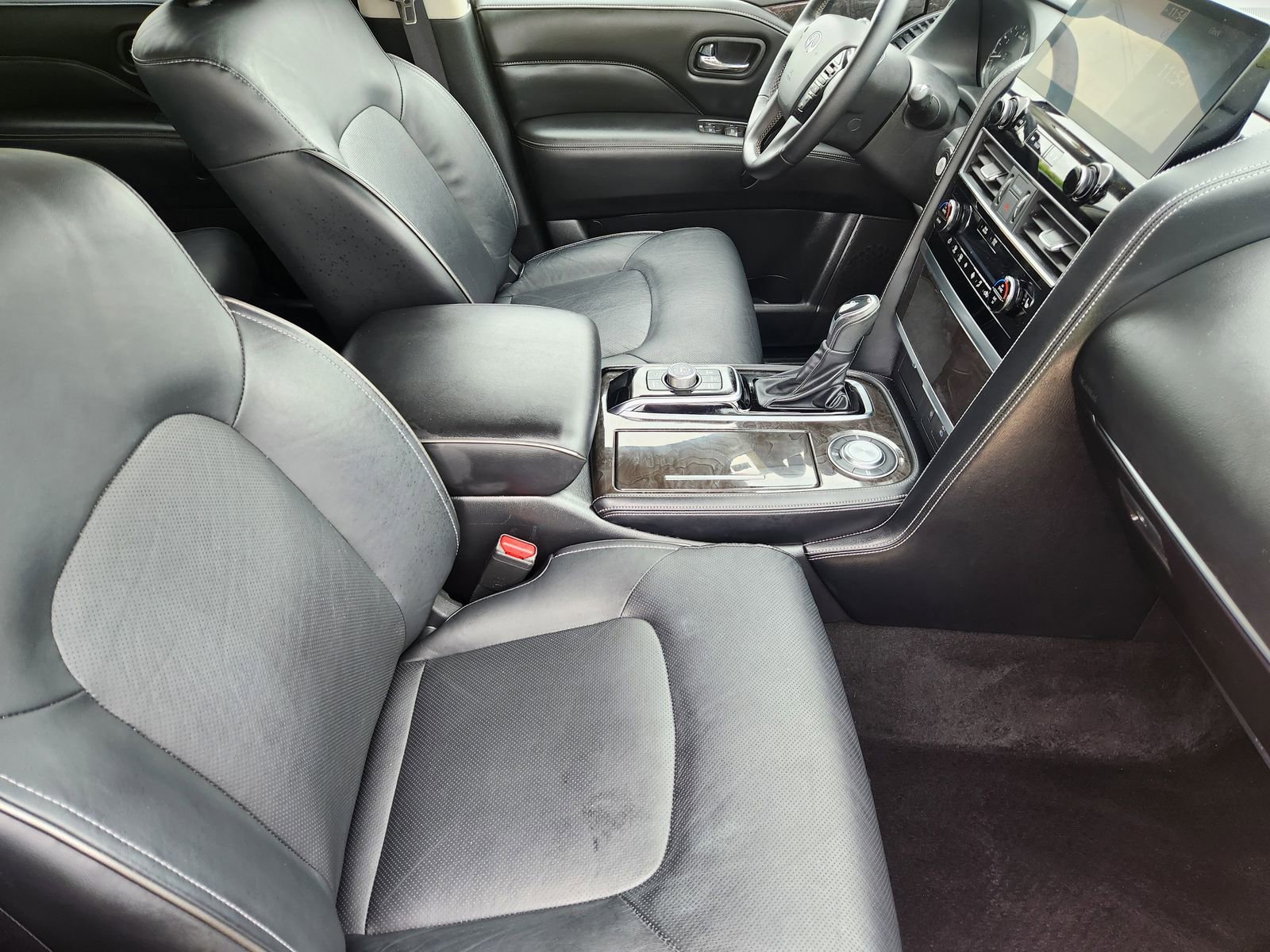 Used 2024 INFINITI QX80 Luxe RWD image 17