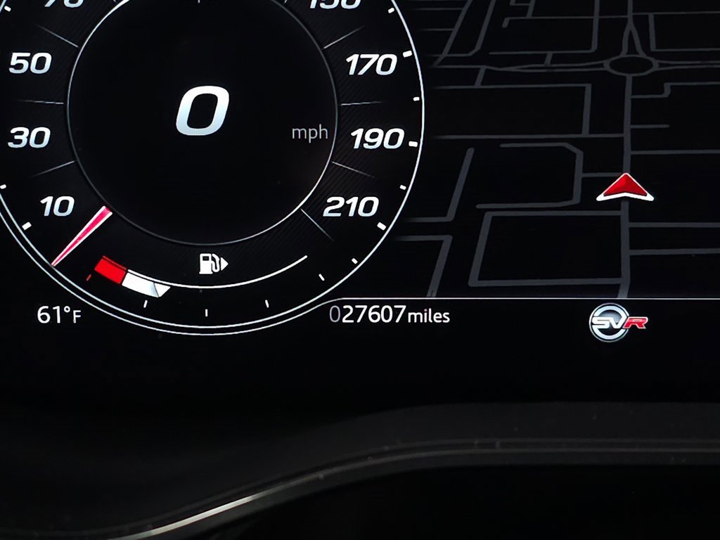 Used 2022 Jaguar F-PACE SVR image 25