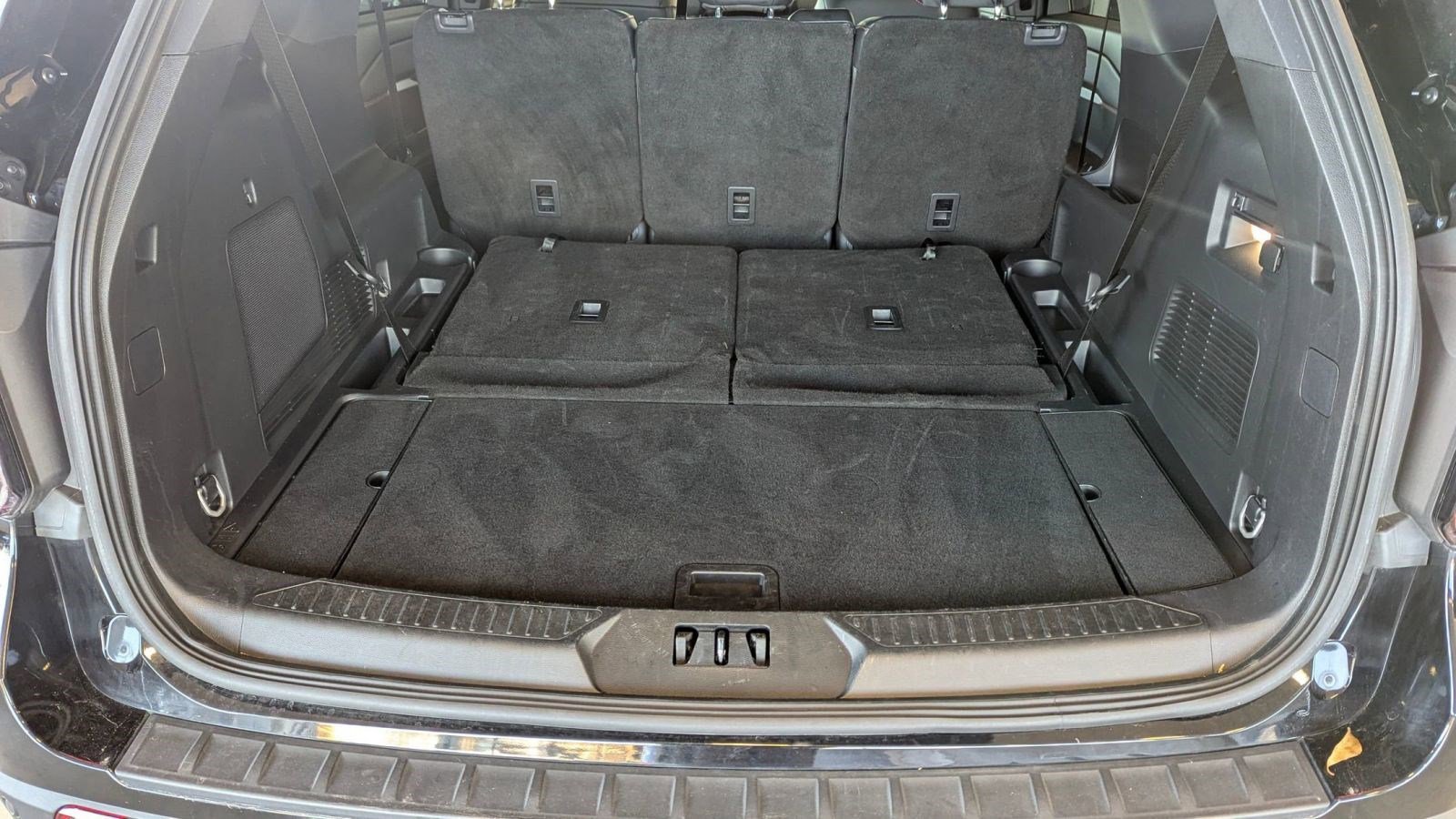 Certified 2025 Ford Explorer ST-Line w/ ST-Line Street Pack image 21