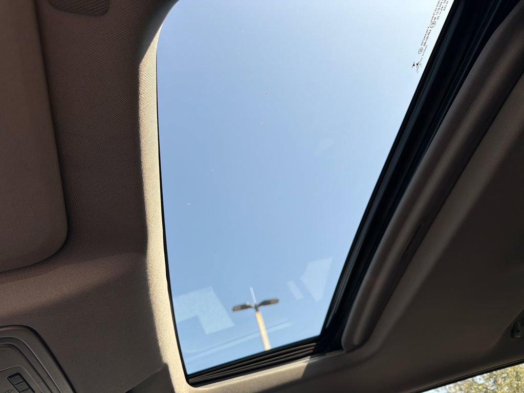 Used 2020 Chevrolet Silverado 1500 LT Trail Boss image 37