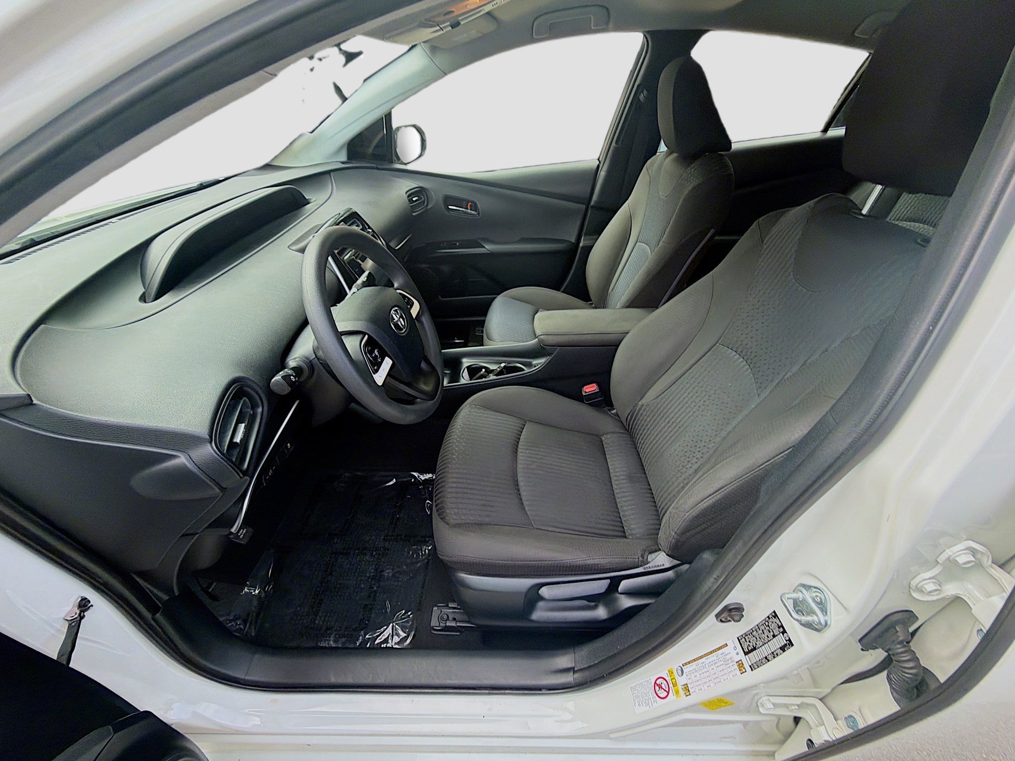 Used 2016 Toyota Prius Two image 19
