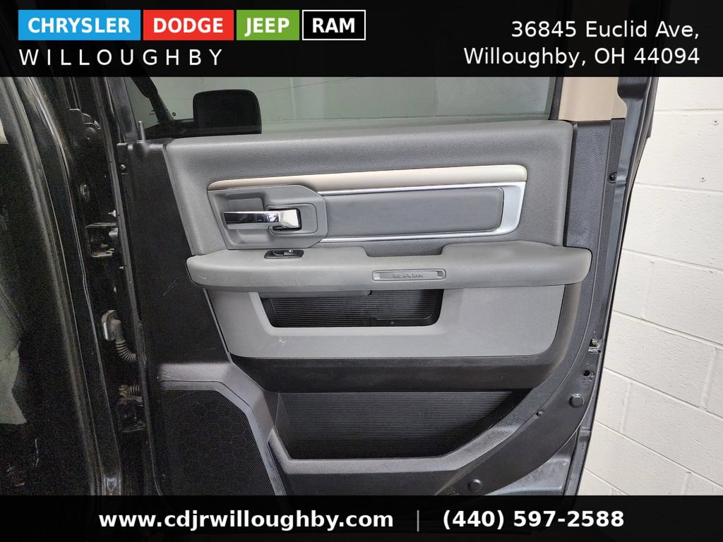 Used 2018 RAM 1500 Big Horn AWD/4WD image 32