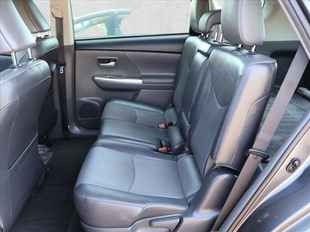 Used 2012 Toyota Prius V Five FWD image 22