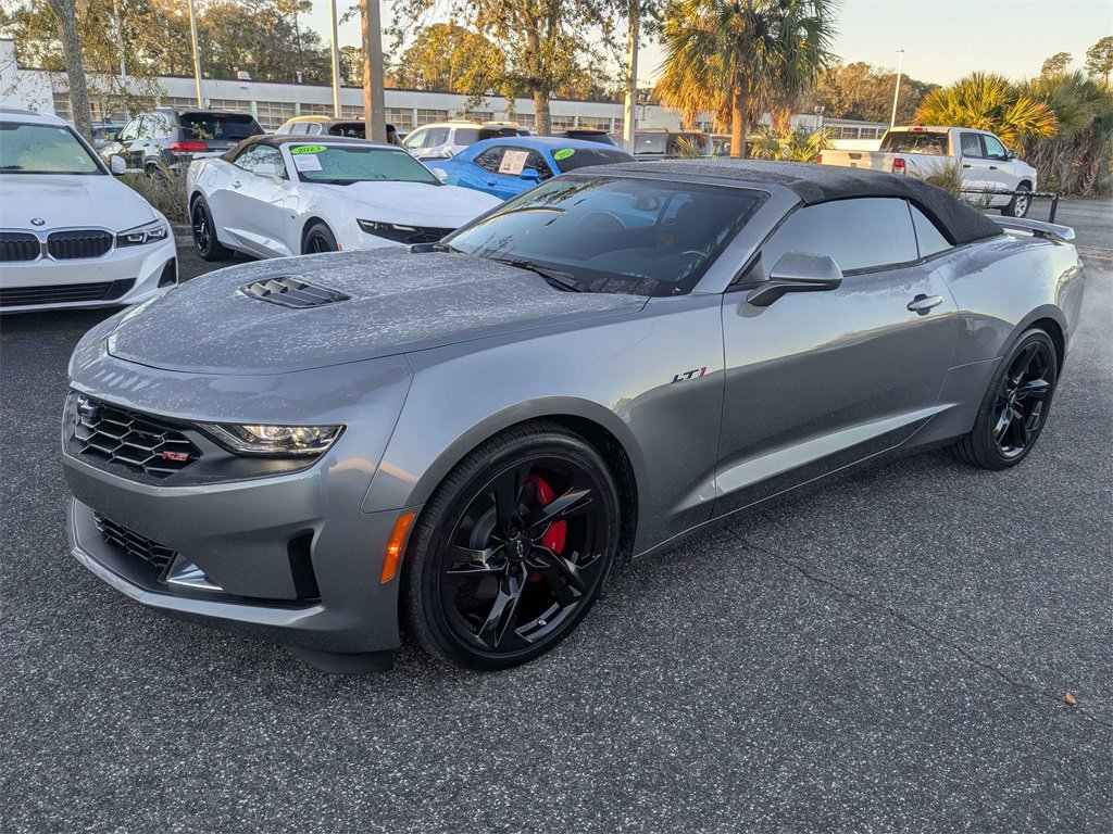 Used 2022 Chevrolet Camaro LT w/ RS Package image 8
