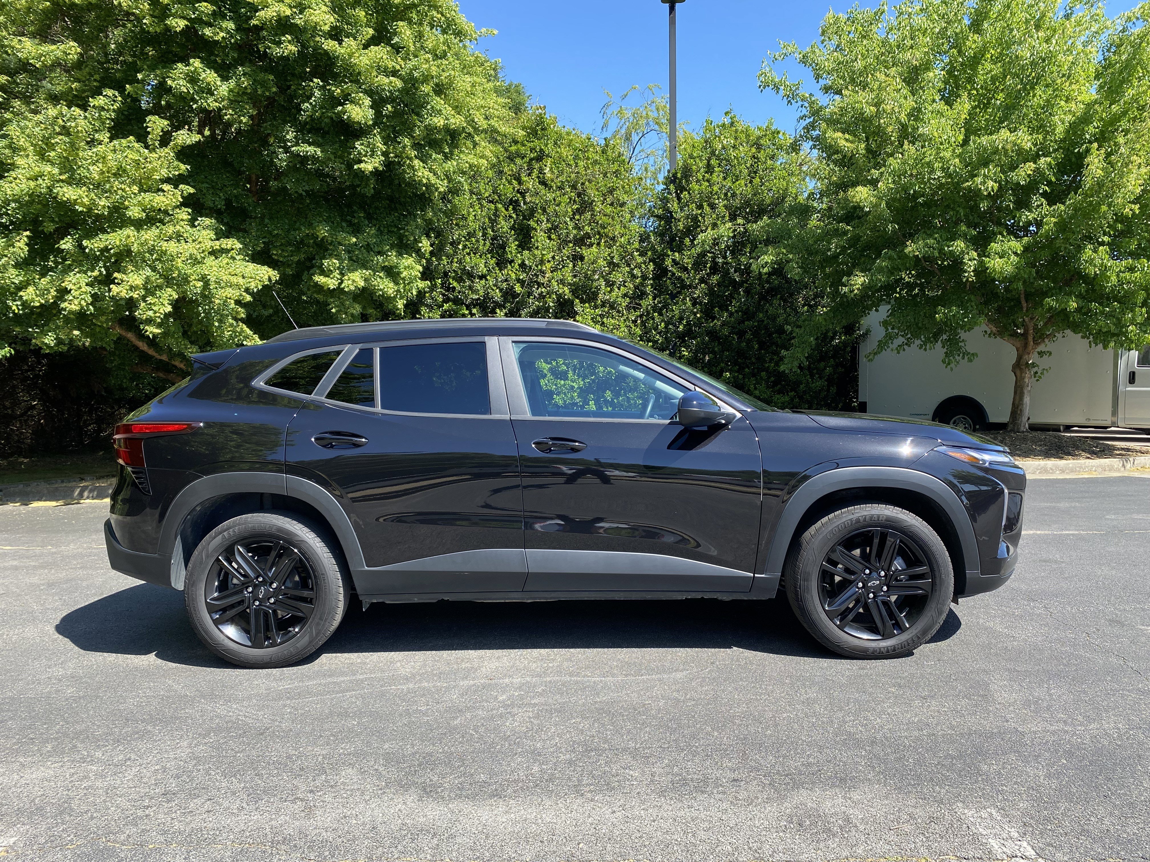 Used 2025 Chevrolet Trax ACTIV w/ Driver Confidence Package FWD image 10
