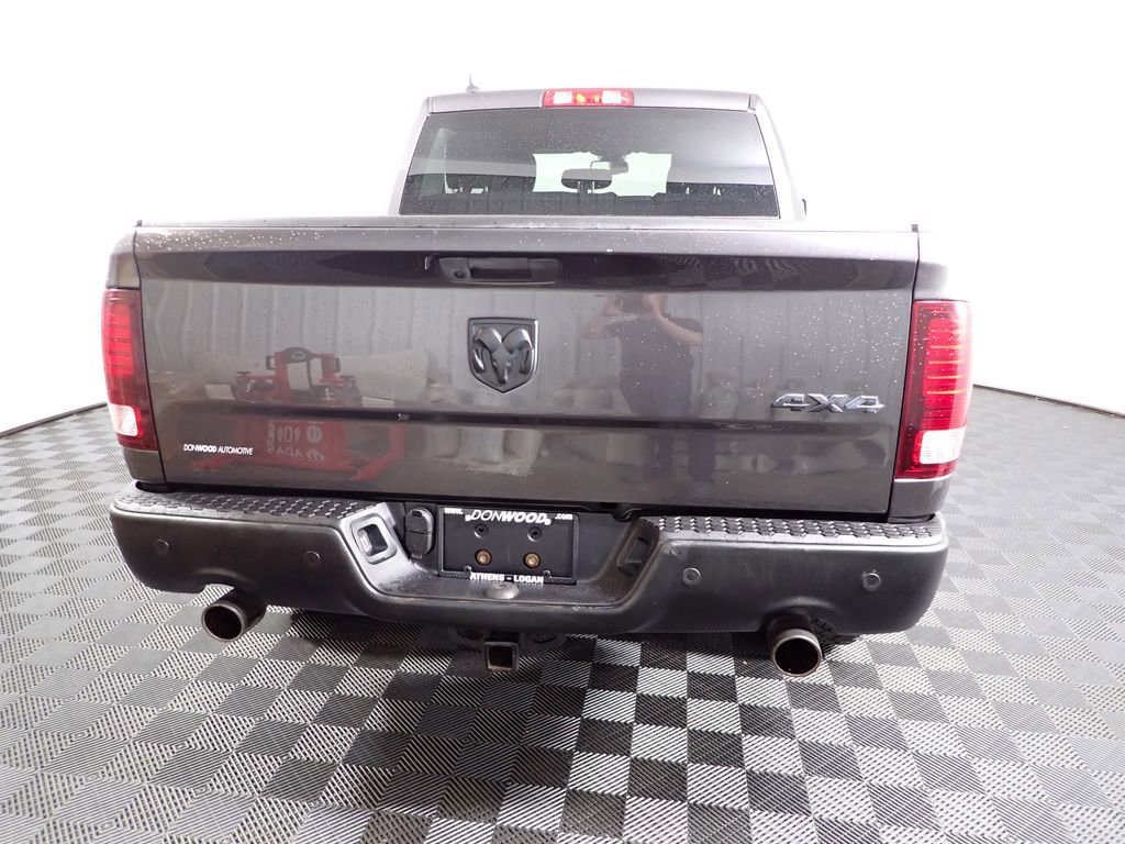 Used 2022 RAM 1500 Classic Warlock AWD/4WD image 17