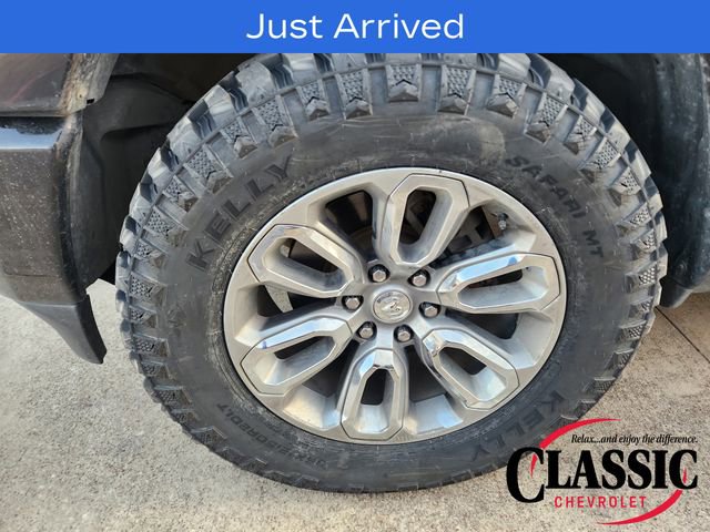 Used 2020 RAM 1500 Laramie w/ Sport Appearance Package AWD/4WD image 12