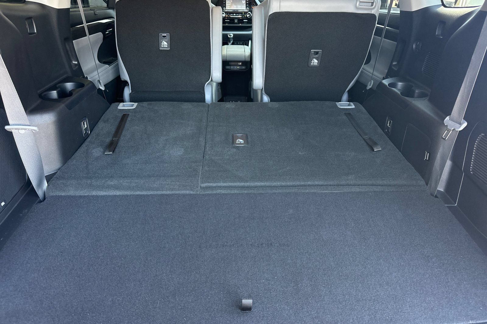 Used 2020 Toyota Highlander Limited FWD image 16