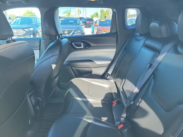 Used 2025 Jeep Compass Limited image 13