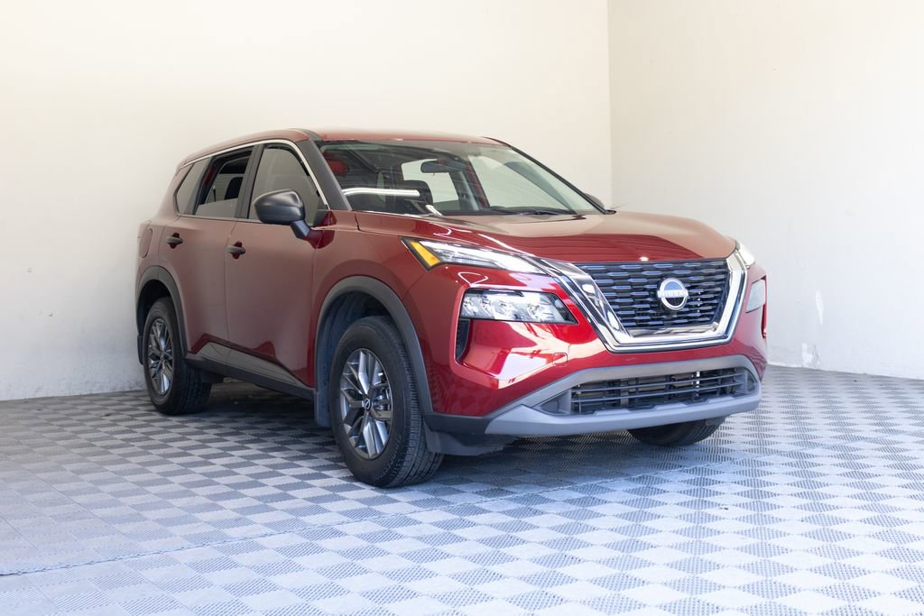 Used 2023 Nissan Rogue S image 6